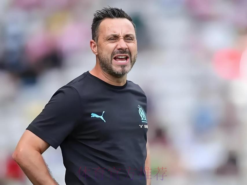 左右脚开弓 欧冠双响+MVP！前曼联天才乱杀：20场13球4助